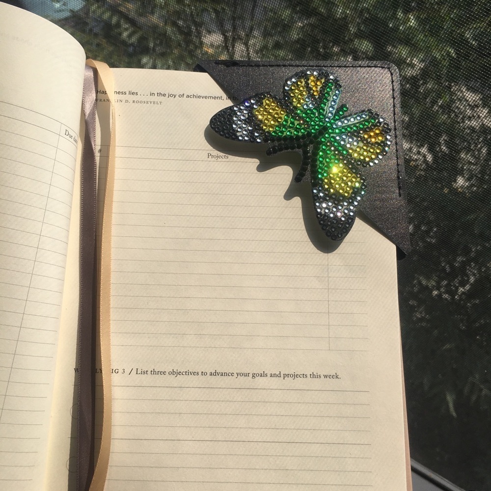 Diamond Art Butterfly Corner Bookmark, Colorful, Sparkly (YELLOW/GREEN) - Picture 3 of 17